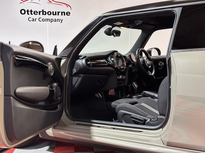 MINI Hatch John Cooper Works - U1215