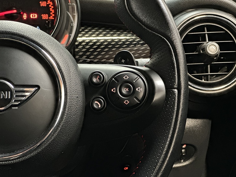 MINI Hatch John Cooper Works - U1215