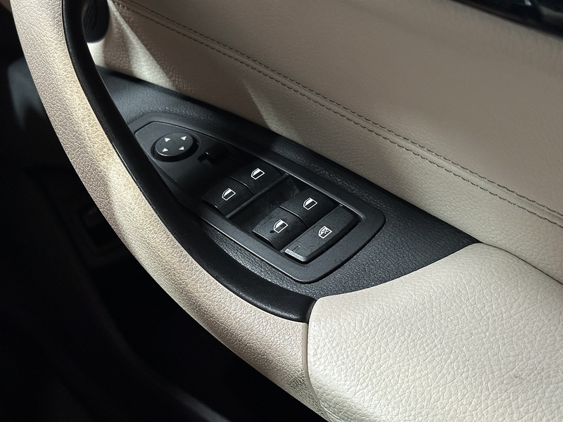 BMW X1 20i xLine - U1216