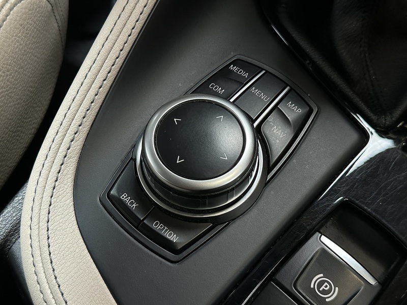 BMW X1 20i xLine - U1216