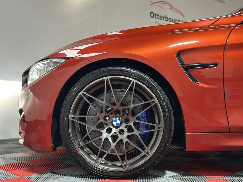 BMW M4 BiTurbo Competition - U1218