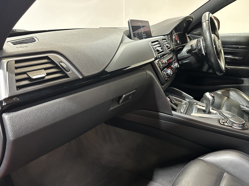 BMW M4 BiTurbo Competition - U1218