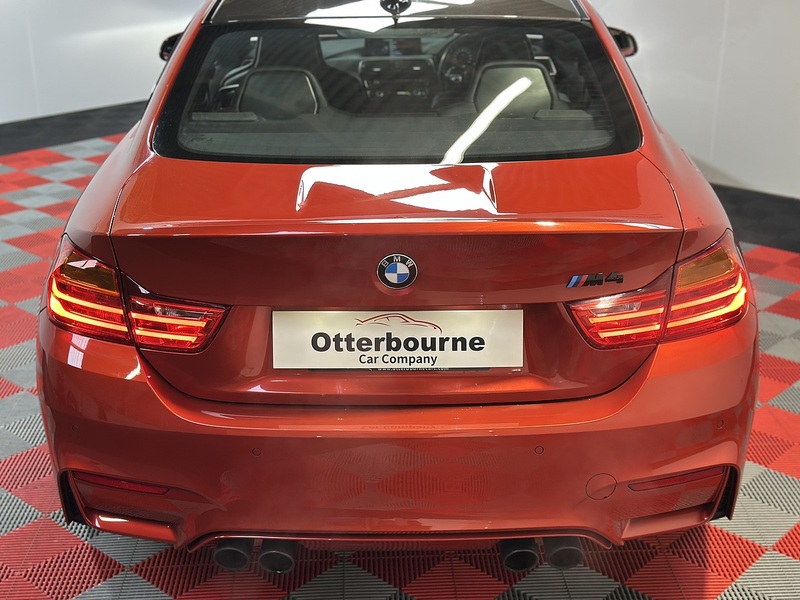 BMW M4 BiTurbo Competition - U1218