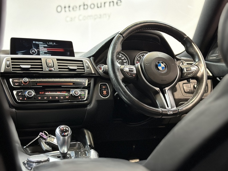 BMW M4 BiTurbo Competition - U1218