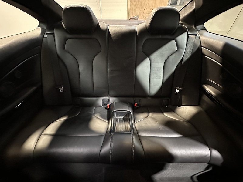 BMW M4 BiTurbo Competition - U1218