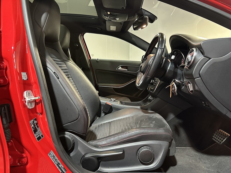 Mercedes-Benz GLA GLA220d AMG Line - U1220