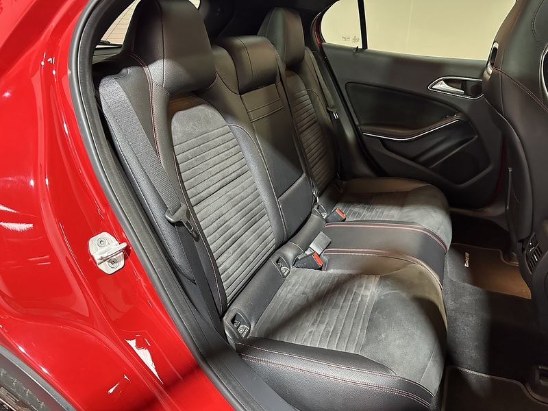 Mercedes-Benz GLA GLA220d AMG Line - U1220