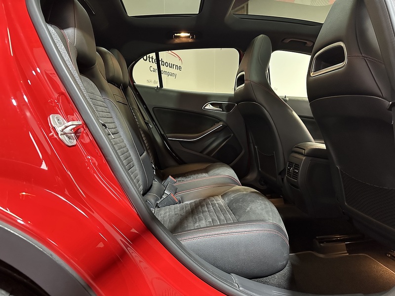 Mercedes-Benz GLA GLA220d AMG Line - U1220