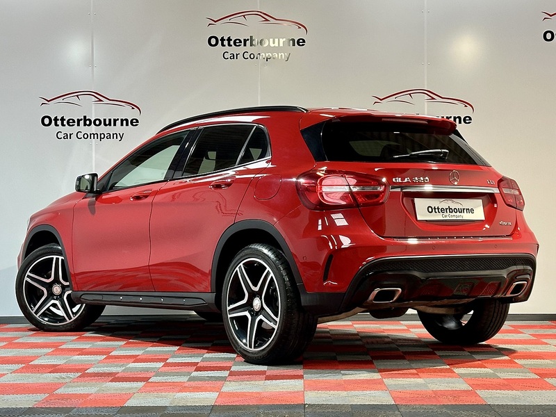 Mercedes-Benz GLA GLA220d AMG Line - U1220