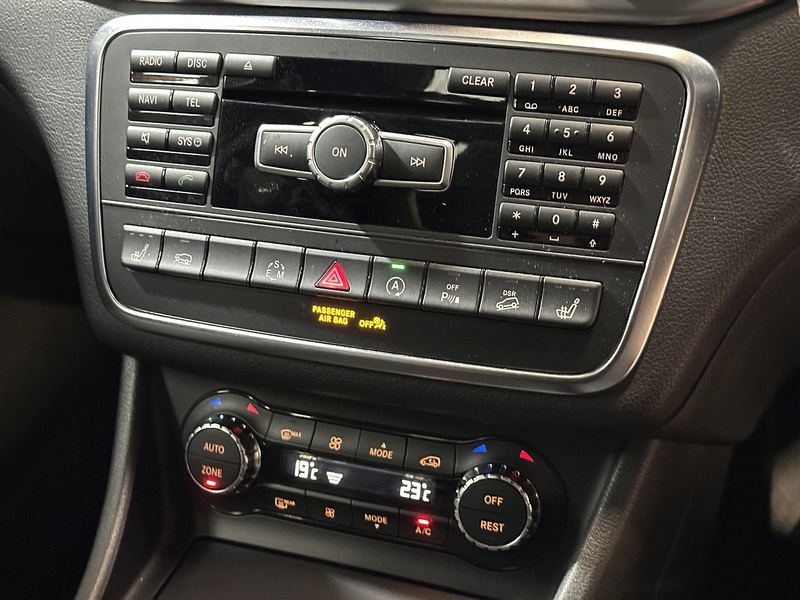 Mercedes-Benz GLA GLA220d AMG Line - U1220