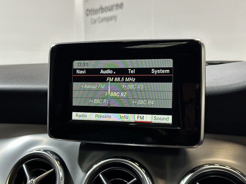 Mercedes-Benz GLA GLA220d AMG Line - U1220