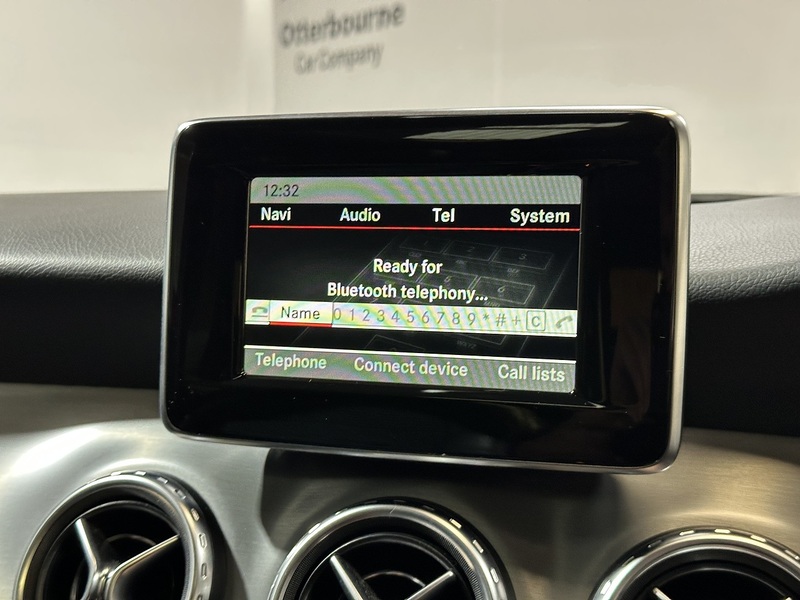 Mercedes-Benz GLA GLA220d AMG Line - U1220