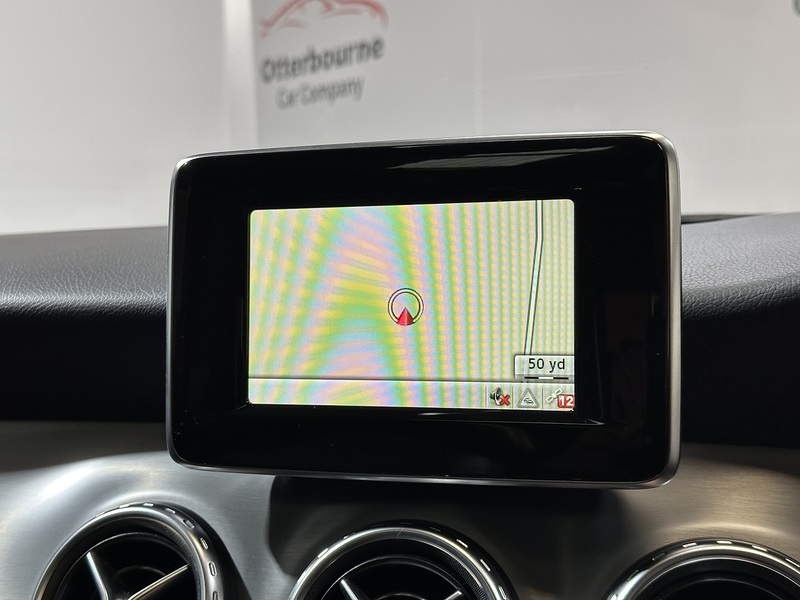 Mercedes-Benz GLA GLA220d AMG Line - U1220