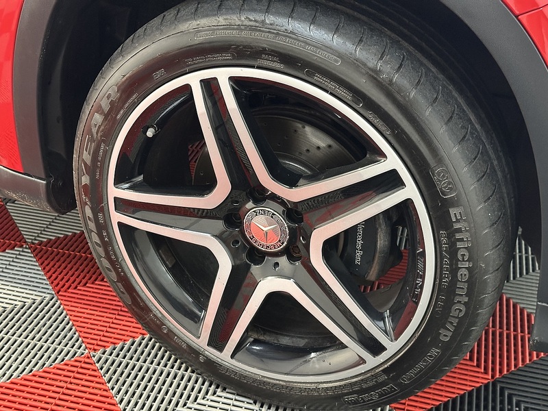 Mercedes-Benz GLA GLA220d AMG Line - U1220