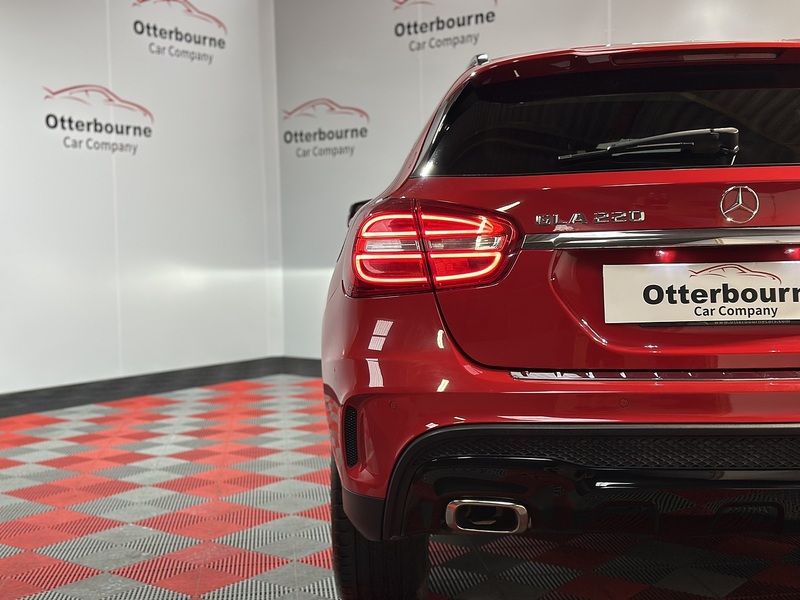 Mercedes-Benz GLA GLA220d AMG Line - U1220