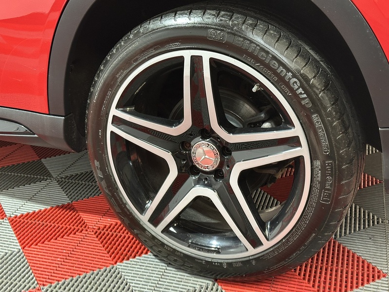 Mercedes-Benz GLA GLA220d AMG Line - U1220