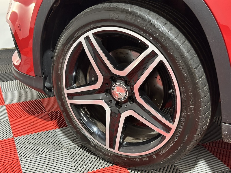 Mercedes-Benz GLA GLA220d AMG Line - U1220