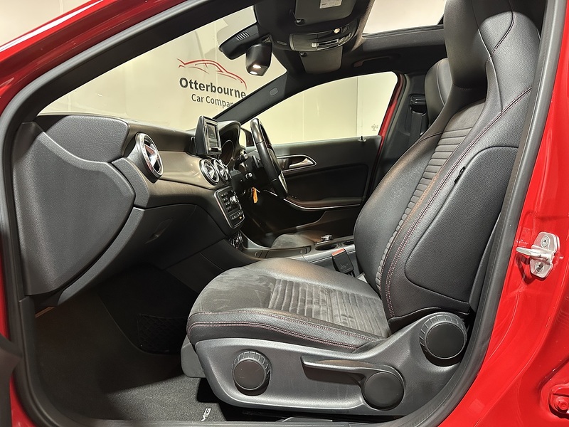 Mercedes-Benz GLA GLA220d AMG Line - U1220