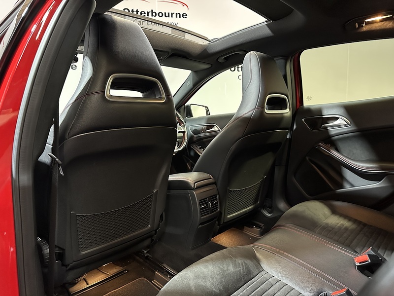 Mercedes-Benz GLA GLA220d AMG Line - U1220