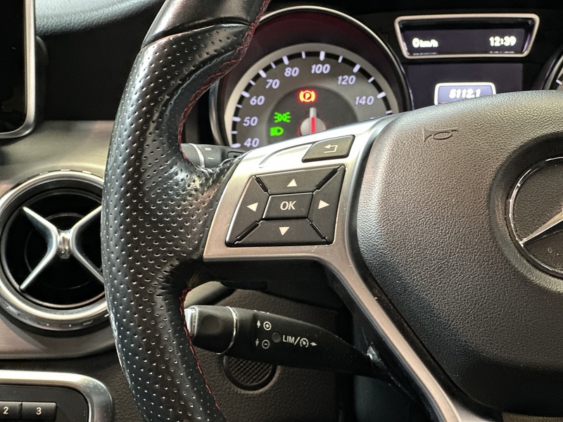 Mercedes-Benz GLA GLA220d AMG Line - U1220