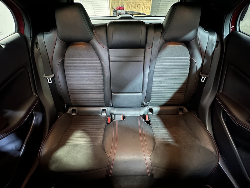 Mercedes-Benz GLA GLA220d AMG Line - U1220