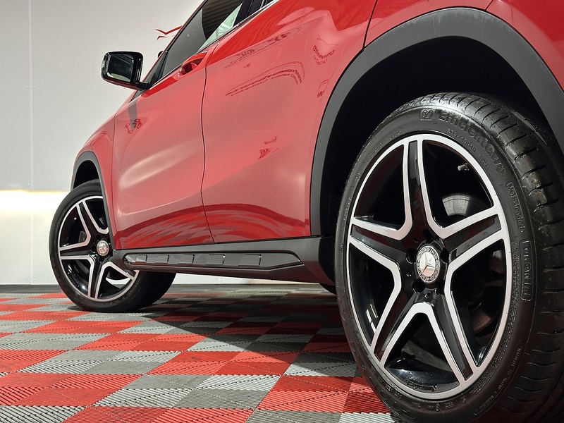 Mercedes-Benz GLA GLA220d AMG Line - U1220