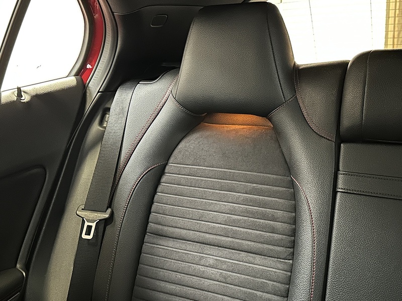 Mercedes-Benz GLA GLA220d AMG Line - U1220