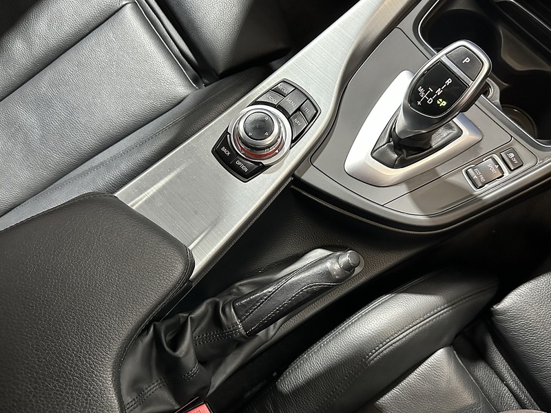 BMW 3 Series 320d M Sport - U1221