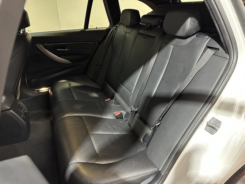 BMW 3 Series 320d M Sport - U1221