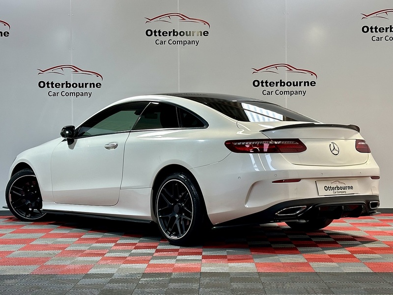 Mercedes-Benz E Class E220d AMG Line - U1227