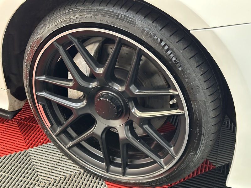 Mercedes-Benz E Class E220d AMG Line - U1227