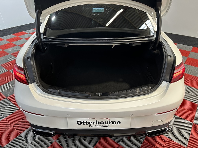 Mercedes-Benz E Class E220d AMG Line - U1227