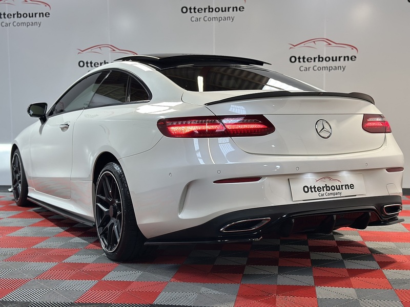 Mercedes-Benz E Class E220d AMG Line - U1227