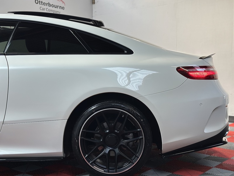 Mercedes-Benz E Class E220d AMG Line - U1227