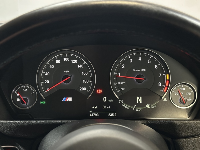 BMW M4 BiTurbo - U1230