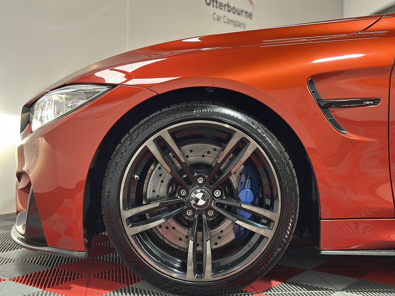 BMW M4 BiTurbo - U1230