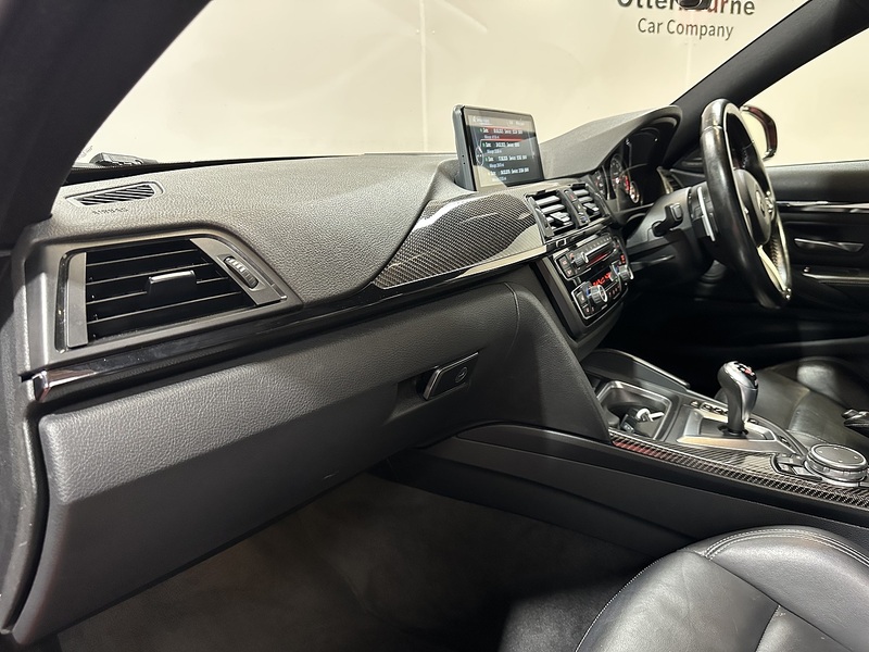 BMW M4 BiTurbo - U1230