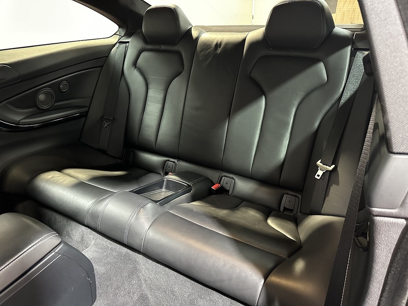 BMW M4 BiTurbo - U1230