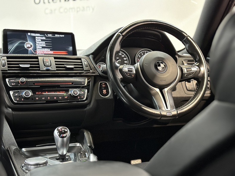 BMW M4 BiTurbo - U1230