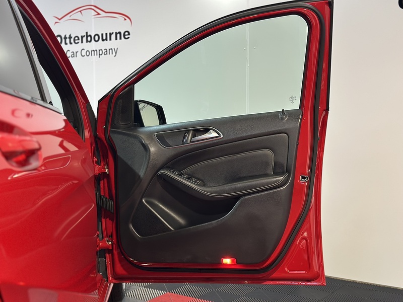 Mercedes-Benz B Class B200 CDI Sport - U1232