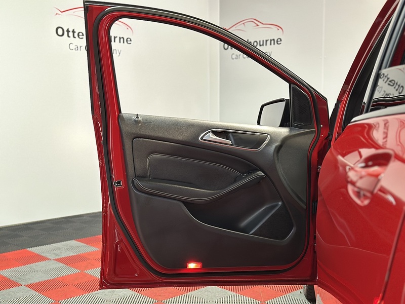 Mercedes-Benz B Class B200 CDI Sport - U1232