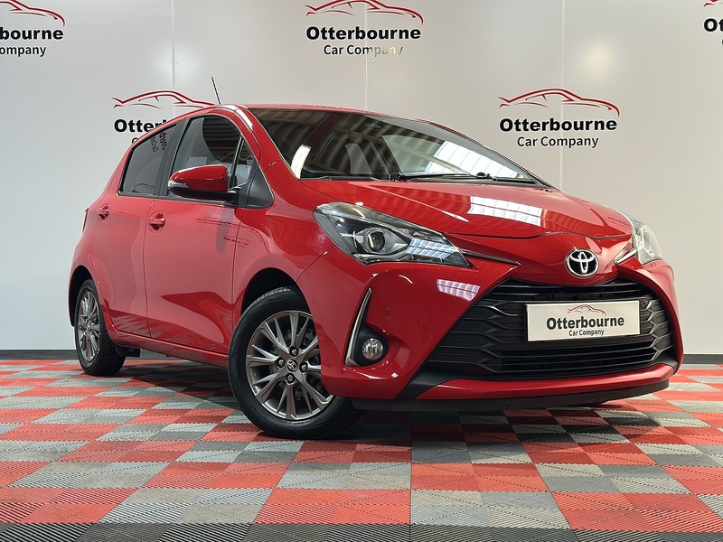 Toyota Yaris VVT-i Icon Tech - U1234