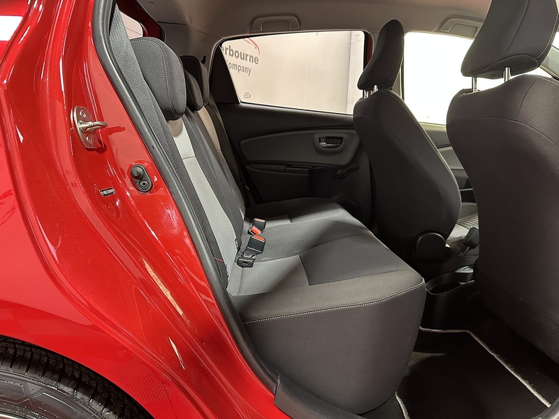 Toyota Yaris VVT-i Icon Tech - U1234