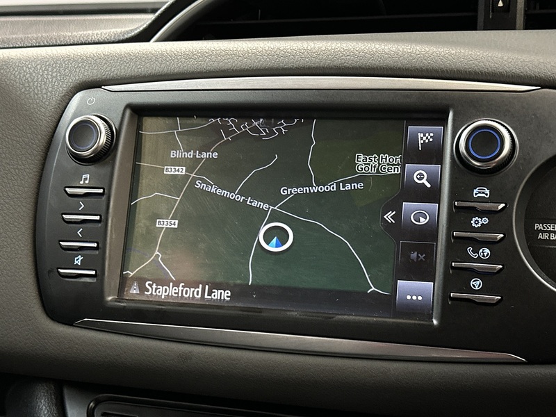 Toyota Yaris VVT-i Icon Tech - U1234