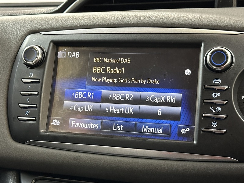 Toyota Yaris VVT-i Icon Tech - U1234