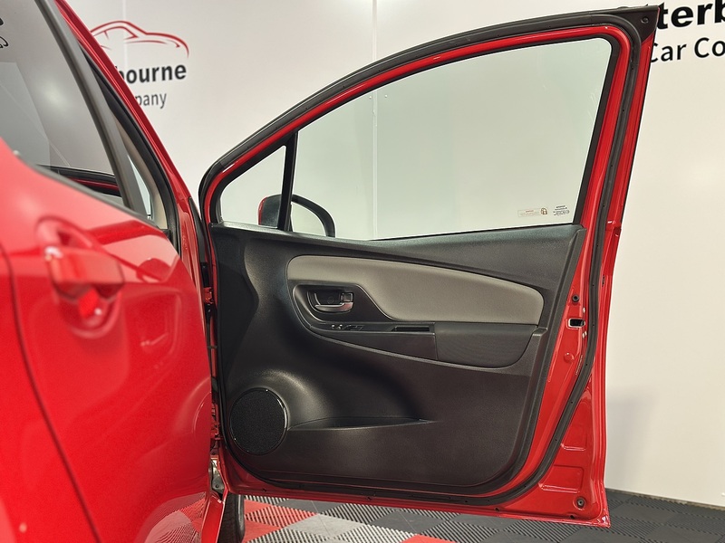 Toyota Yaris VVT-i Icon Tech - U1234