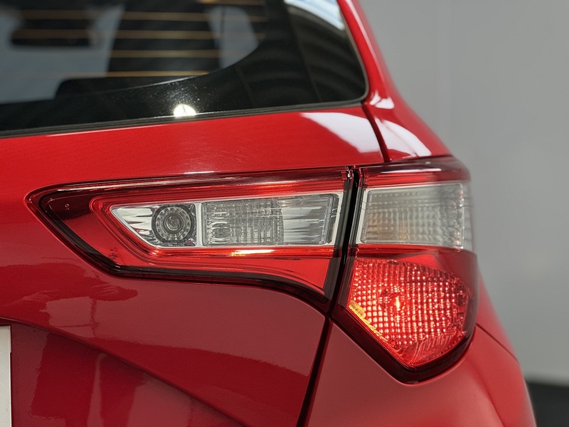 Toyota Yaris VVT-i Icon Tech - U1234