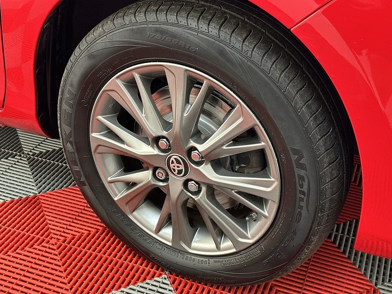 Toyota Yaris VVT-i Icon Tech - U1234