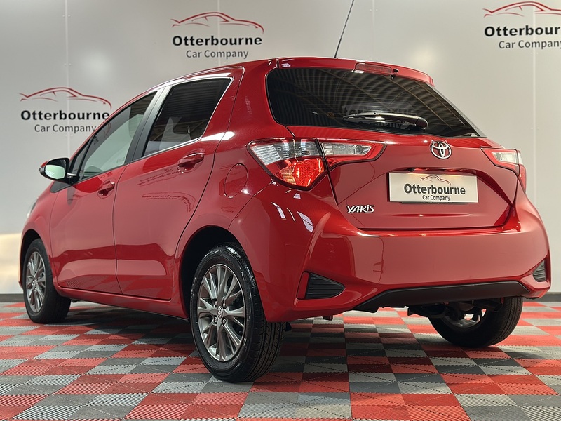 Toyota Yaris VVT-i Icon Tech - U1234