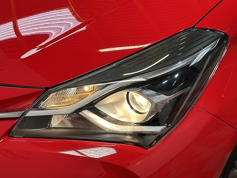 Toyota Yaris VVT-i Icon Tech - U1234